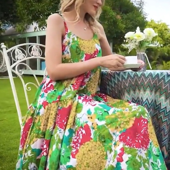 Flowy Floral Spaghetti Strap Maxi Dress - Picture 1 of 15